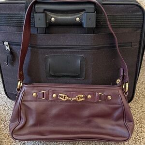 Wine / burgundy vintage Aigner Leather Shoulder Bag; great condition